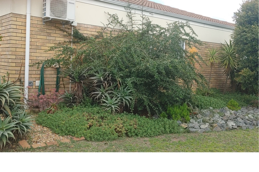 2 Bedroom Property for Sale in Protea Heights Western Cape
